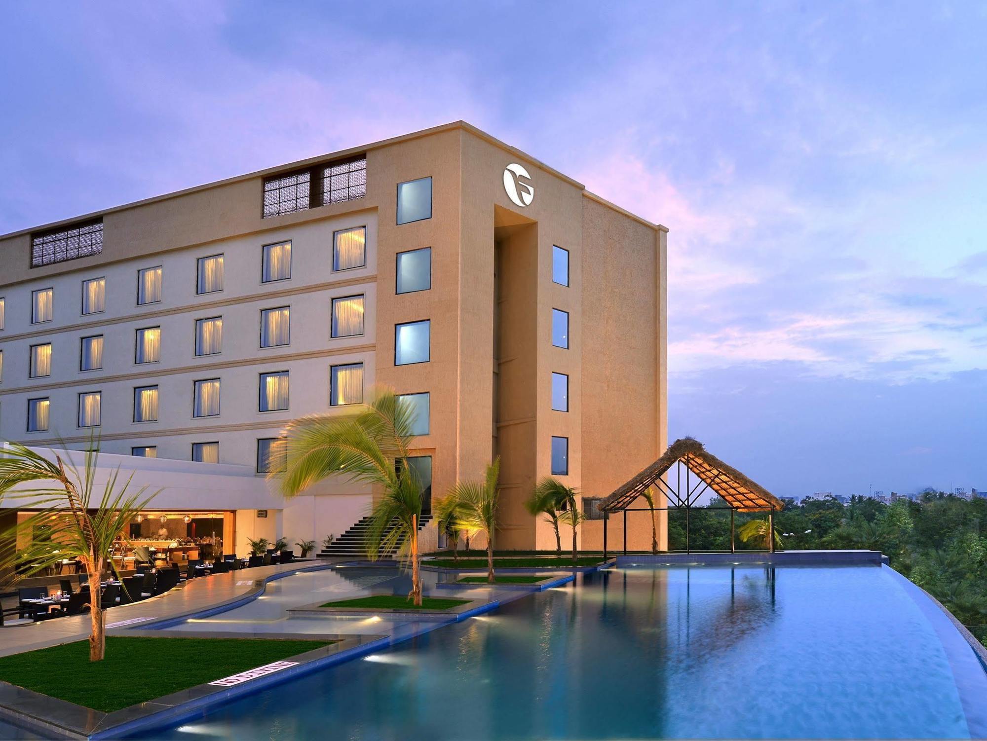 Fortune Select Grand Ridge, Tirupati - Member Itc Hotels' Group Exteriör bild The Park, Mysore