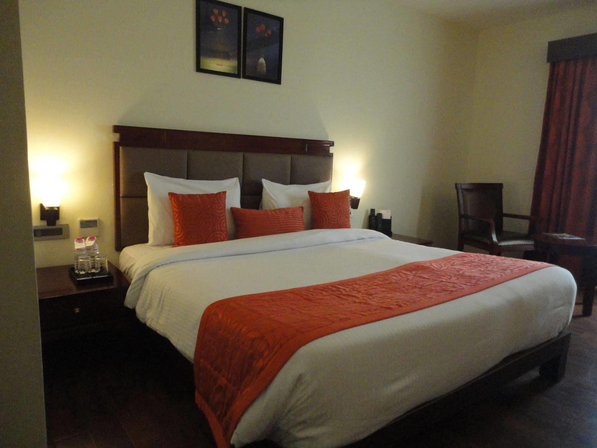 Fortune Select Grand Ridge, Tirupati - Member Itc Hotels' Group Exteriör bild A room at the hotel