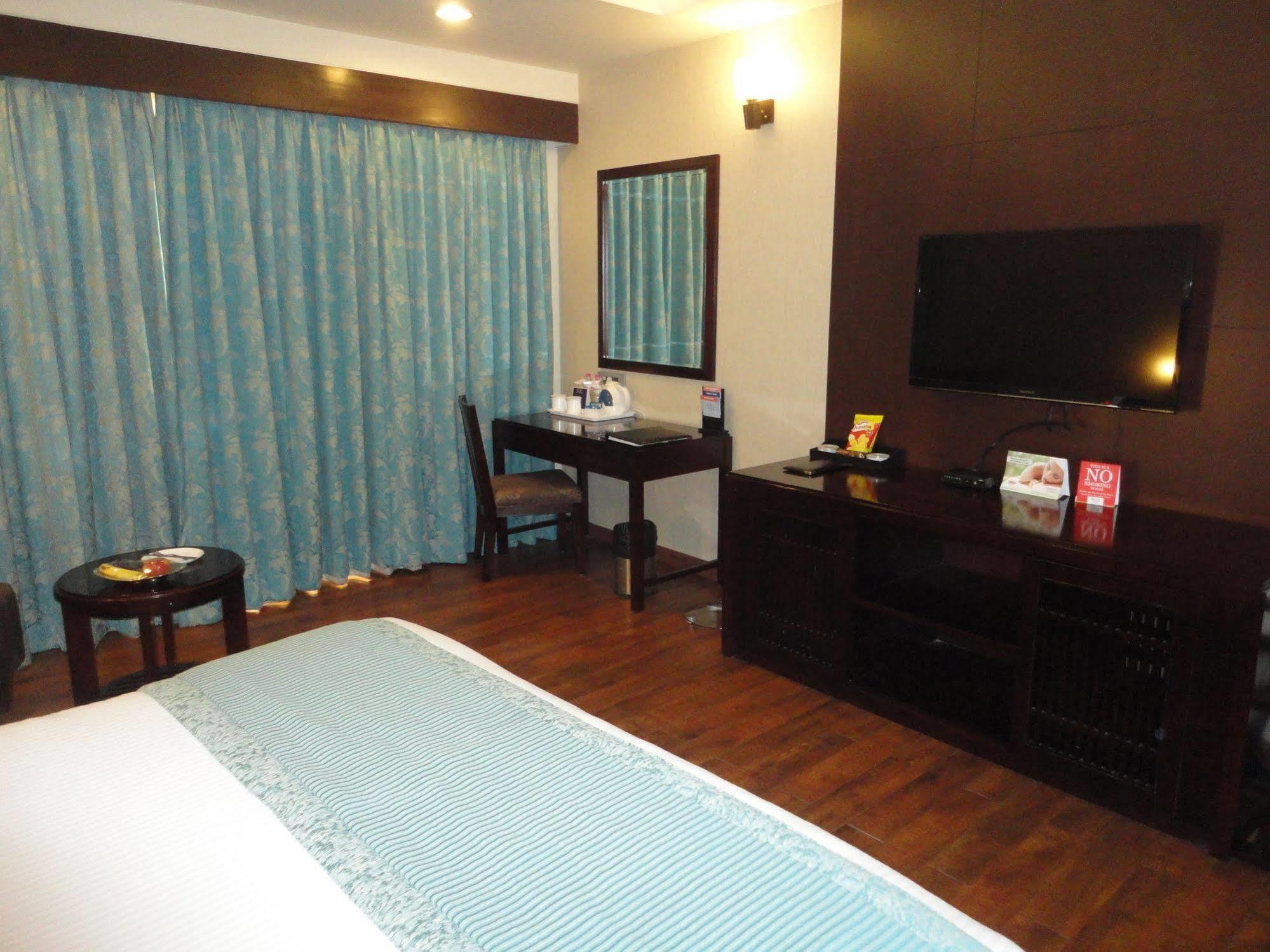 Fortune Select Grand Ridge, Tirupati - Member Itc Hotels' Group Exteriör bild A room at the hotel