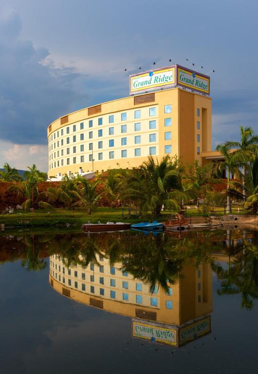 Fortune Select Grand Ridge, Tirupati - Member Itc Hotels' Group Exteriör bild The hotel