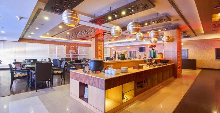 Fortune Select Grand Ridge, Tirupati - Member Itc Hotels' Group Exteriör bild The buffet at the hotel